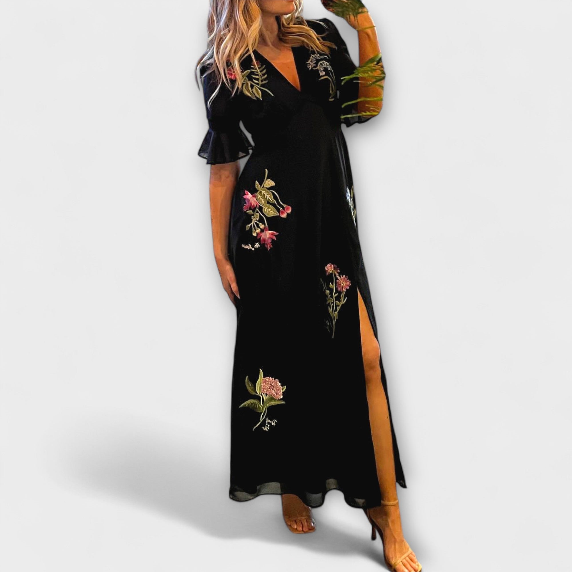 Beatrice - Elegant Marineblå Kjole med Blomsterbroderi
