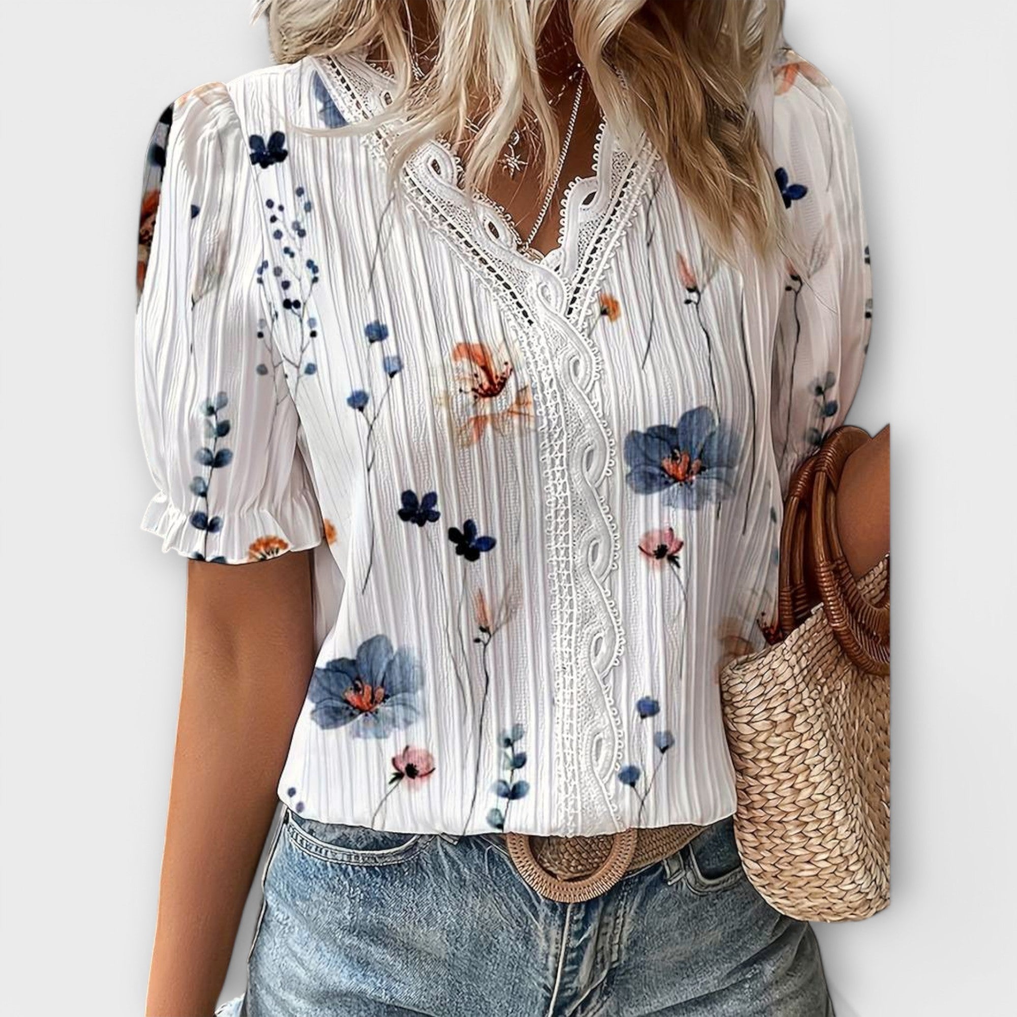 Emily - Motemessig Bluse med V-Hals