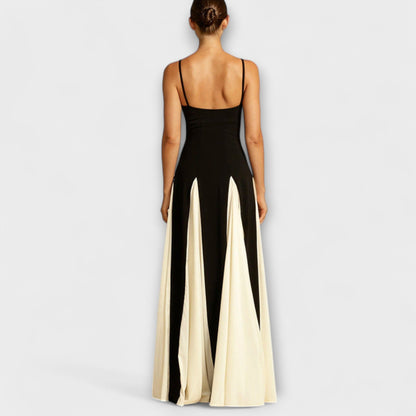 Ember - Klassisk Eleganse A-Linje Maxi Kjole med Tyllpaneler