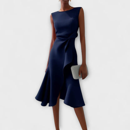 Juliette – Drapert Asymmetrisk Midi Kjole
