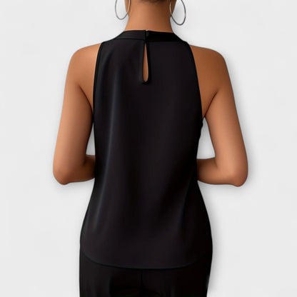 Skye - Chic Satinbluse med Off-Shoulder Design