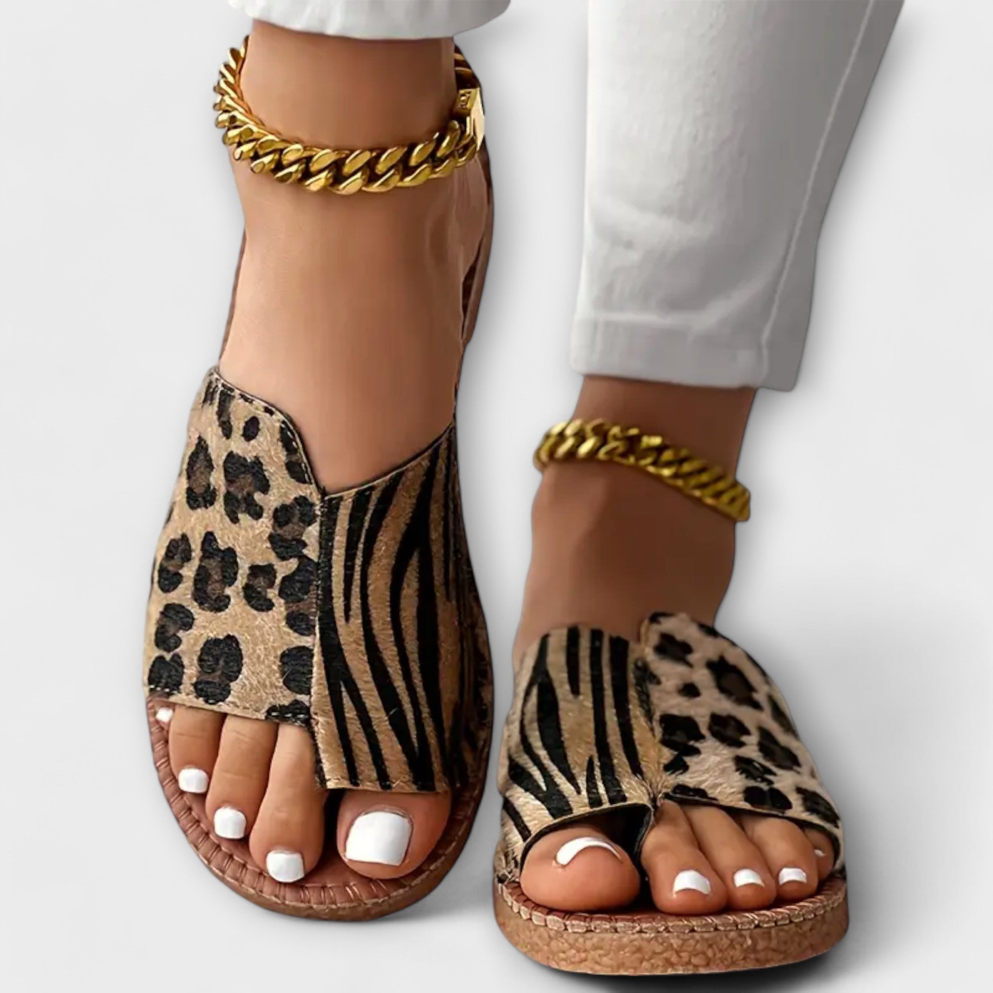 Stilige To-Fargede Sandaler med Leopardtrykk
