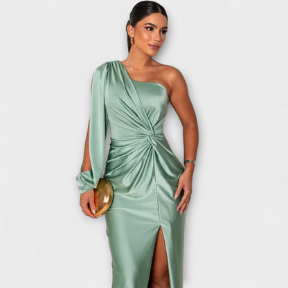 Elisa - Elegant Kjole med Sofistikert Stil