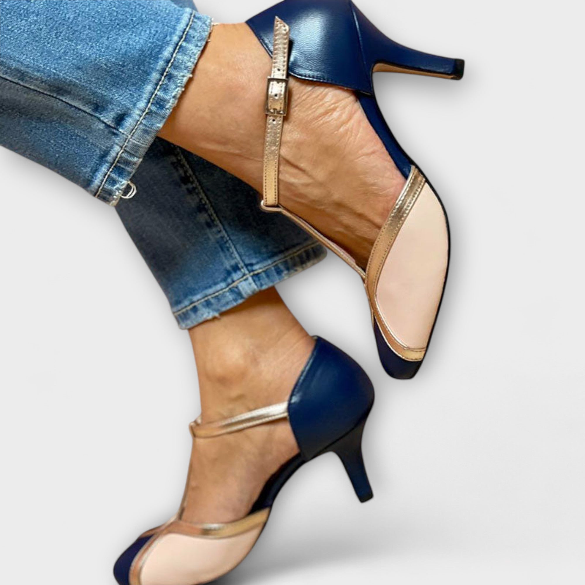 Alessia – To-farget T-Strap Eleganse