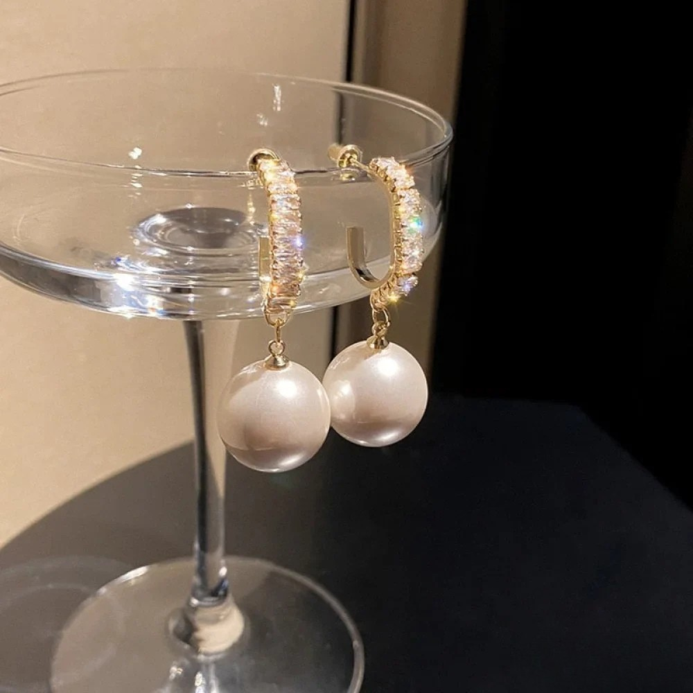 Elegante Øredobber med Perler og Zirkonia