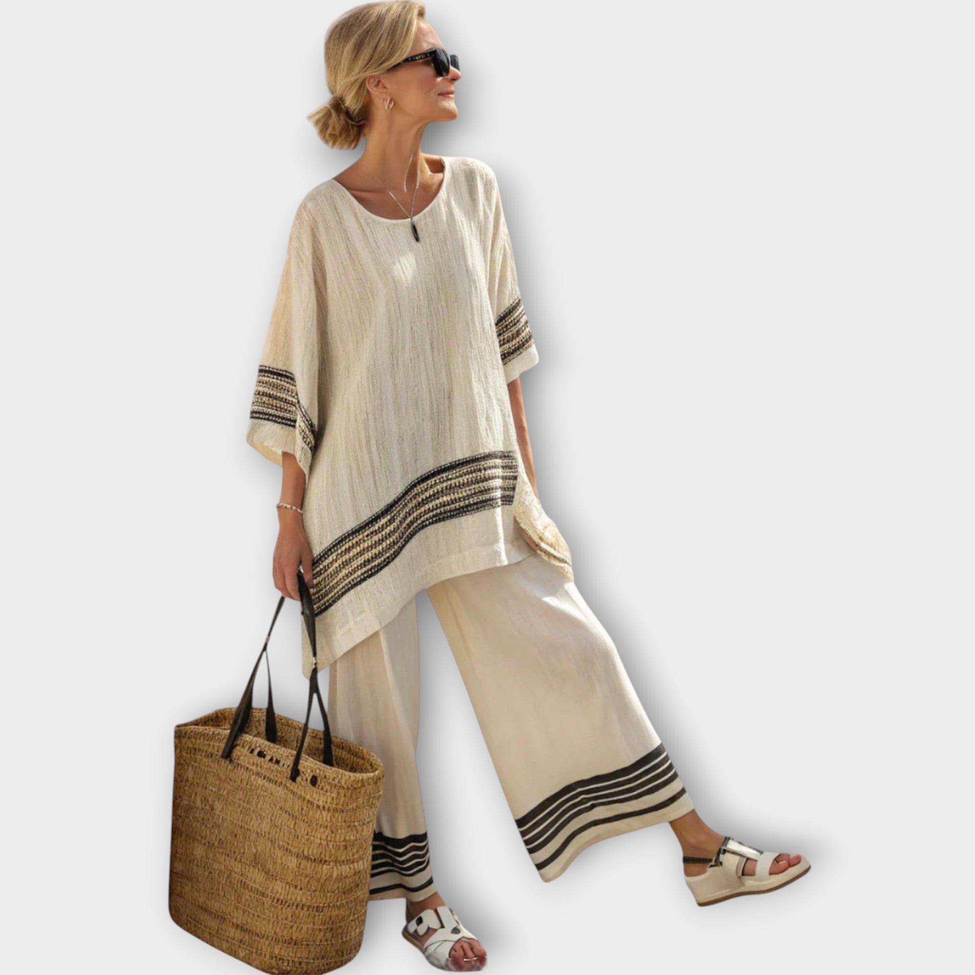 Anila - Elegant To-delt Sett med Stripete Design