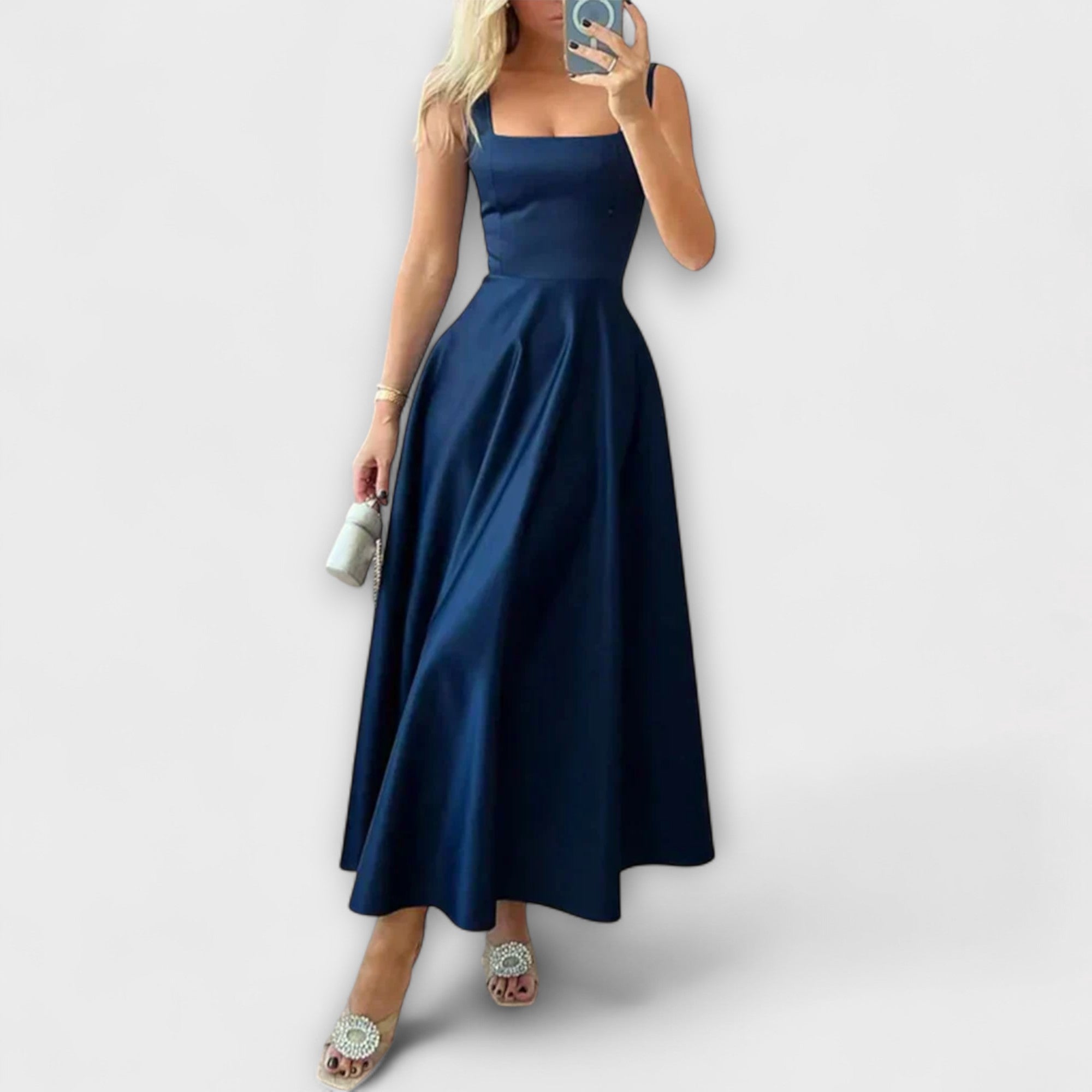 Lumea – Elegant Midi Kjole