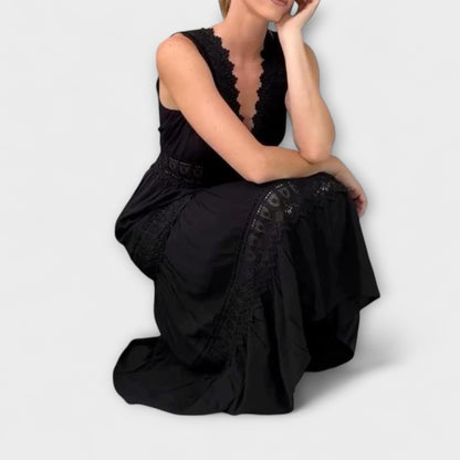 Aurélie - Elegant V-Hals Blondekjole