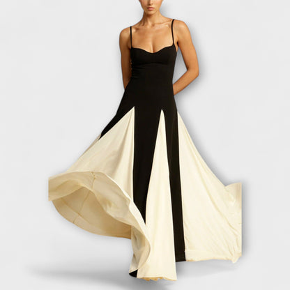 Ember - Klassisk Eleganse A-Linje Maxi Kjole med Tyllpaneler