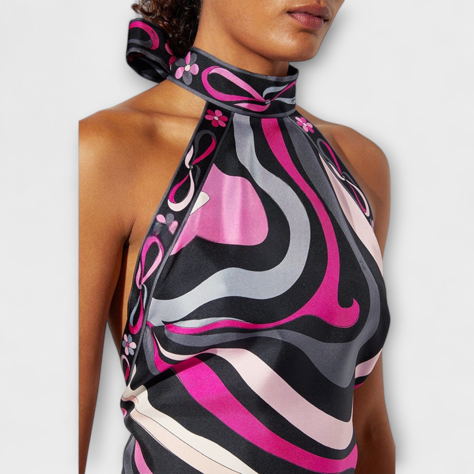 Everly - Sett med Halter Top og Asymmetrisk Midi Skjørt