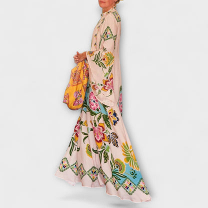 Lisa - Elegant Maxi Kjole med Blomsterprint og Flytende Design