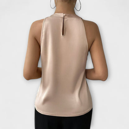 Skye - Chic Satinbluse med Off-Shoulder Design