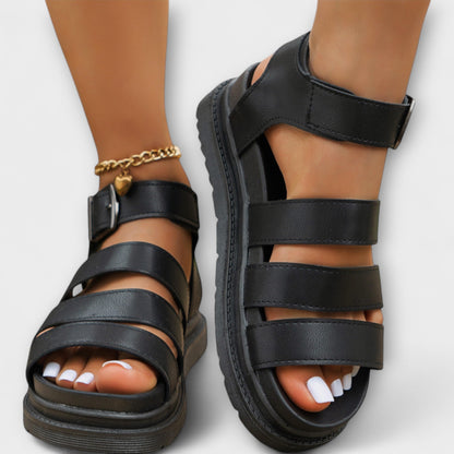 Renee – Sandaler med Flere Remmer og Spenne